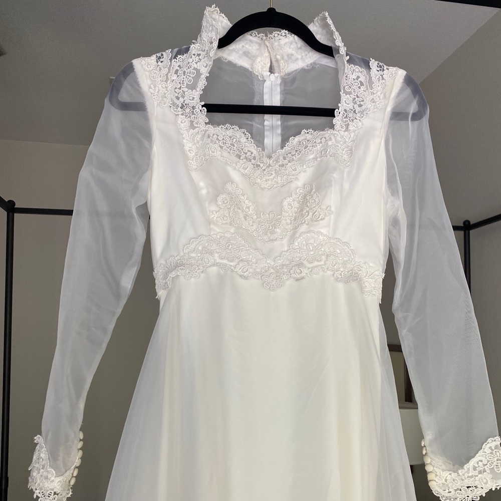 Vintage Wedding Dress